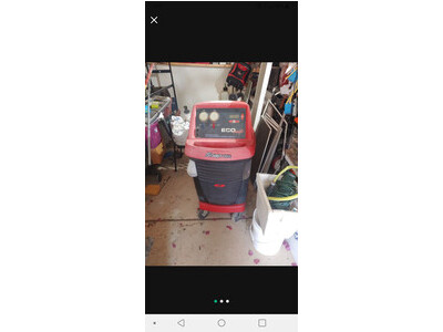 Snap on air conditioning service center